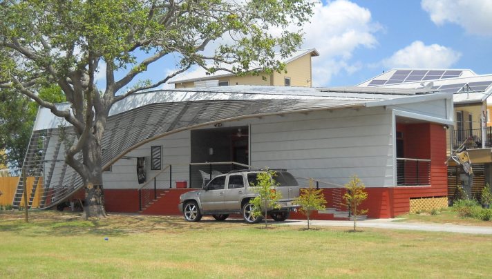 Make-It-Right-house-broken-roof